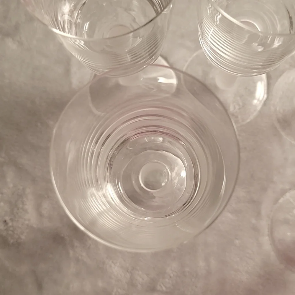Mikasa Overture Satin wine glasses, set of 6, frosted stem, no cracks or chips - Picture 4 of 5